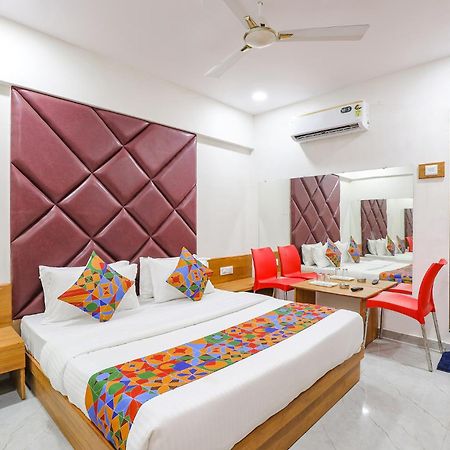 Fabhotel Crystal I - Gandhinagar Eksteriør bilde